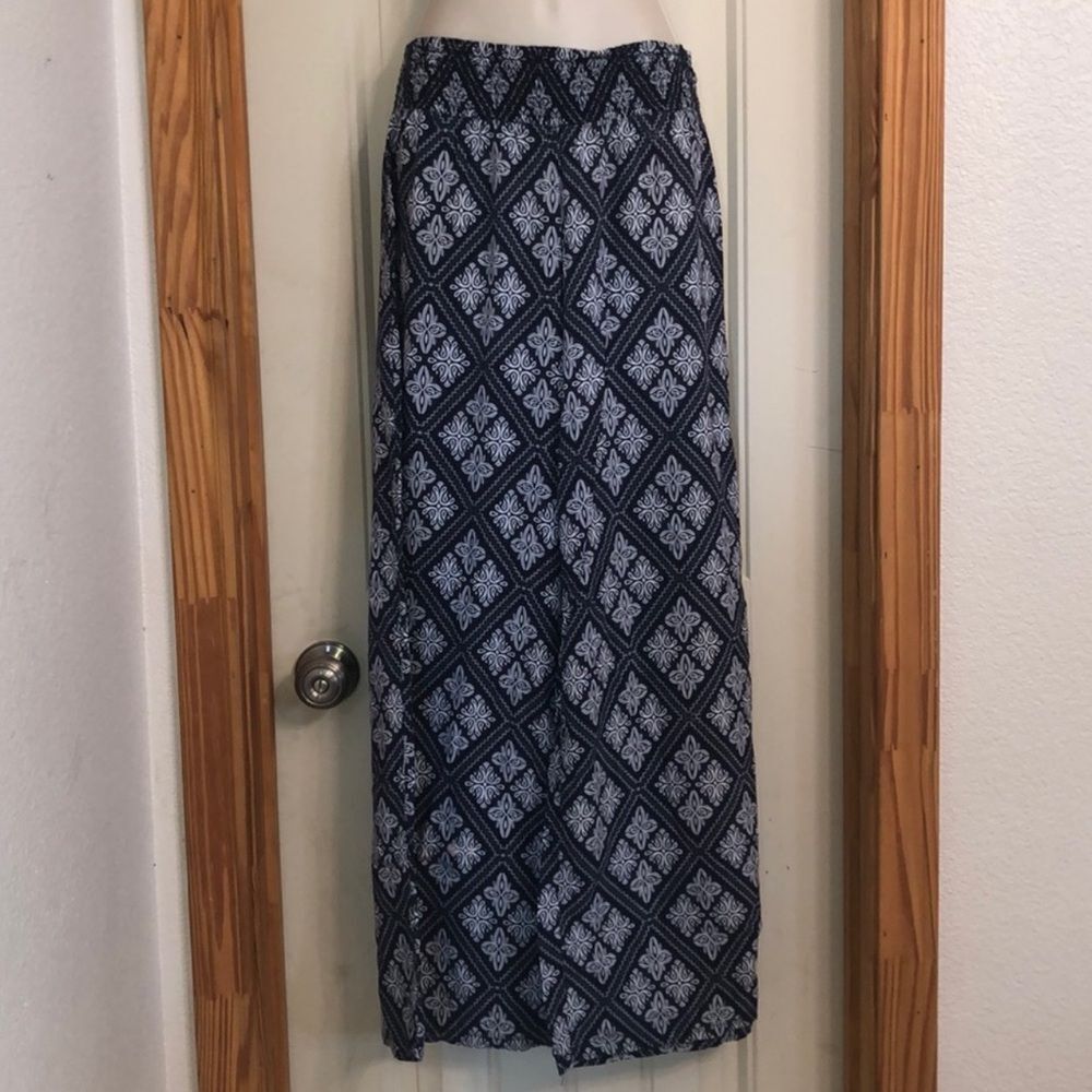 maurices M Navy Blue White Wide Leg Relaxed Fit Elastic Waist Palazzo Pants